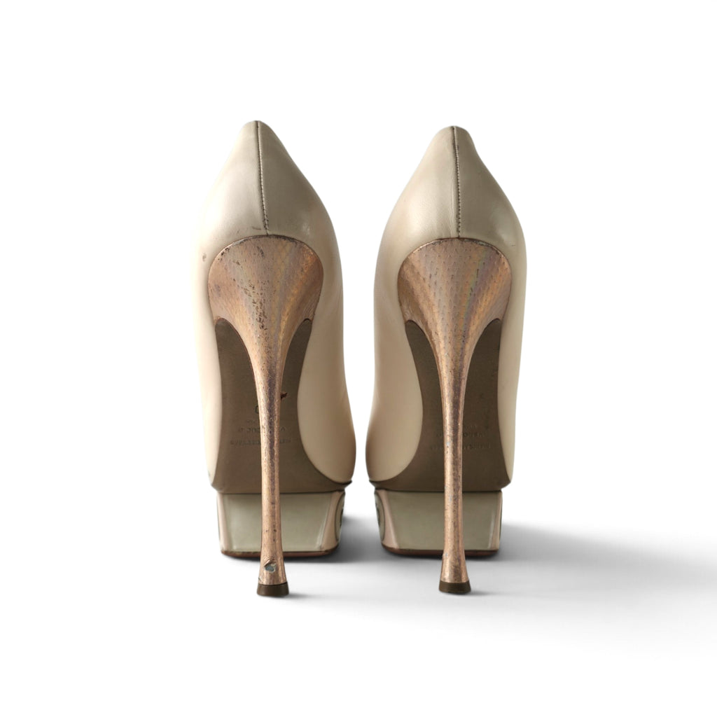 Nicholas Kirkwood Sculptural Platform Pumps in Beige Leather